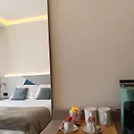 Honeycomb 아파트 로마