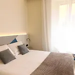 아파트 Honeycomb *